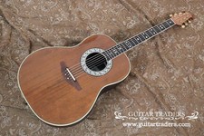 Chitarra acustica usata