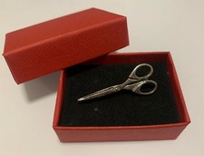 SCISSORS SILVER PEWTER PIN
