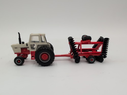 Trattore ertl farm toy - 1/64,