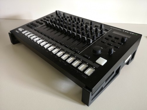 Stand roland tr8s - roland, minimal