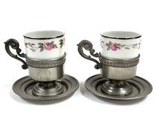 Set Di Tazze E Saucer In