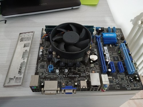 Scheda madre asus p8h61 - madre,