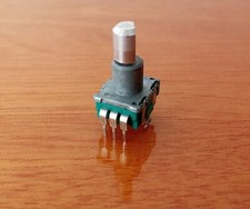 Korg Z1 - 5x original pot for Klm 1932 board