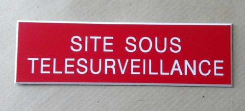 Plaque gravée site sous - plaque,