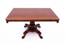 Tavolo su gatto leone, Nord