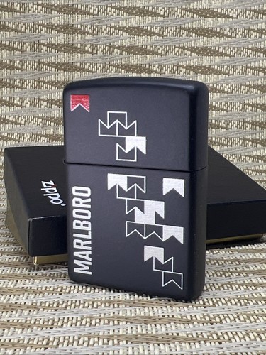Zippo logo marlboro - nero, 2012