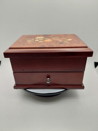 Mele jewelry box - &, co
