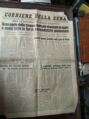 Vecchio foglio giornale - vecchio,