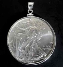 IN GOD WE TRUST COIN ciondolo