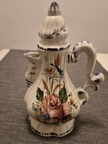 Antica caffettiera piriforme