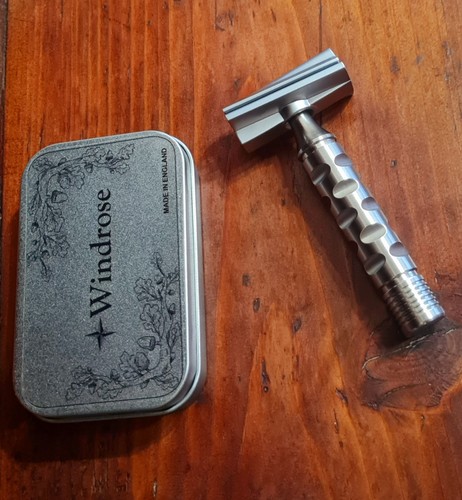 Safety razor windrose slant - razor,