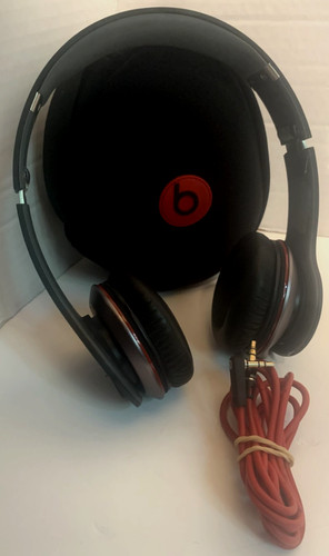 Monster beats dre solo - by,
