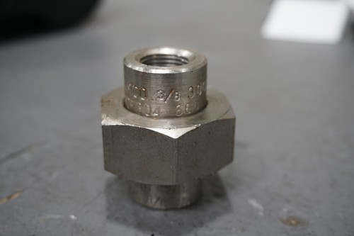 Camco 12410 unione - unione, 3/8"