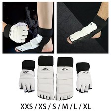 Guanti di karate per la