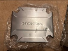 Piastra Cover Alluminio Valigie Africa Twin 1000 Leggermente Graffiata