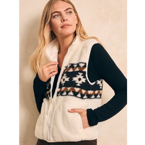 Faherty yellowtail gilet in - b.yellowtail,