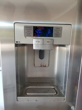 FRIGO SAMSUNG SIDE BY SIDE con erogatore ghiaccio e acqua + sportello bibite