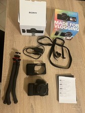Sony Zv-E10 Vlog Camera praticamente nuova con accessori