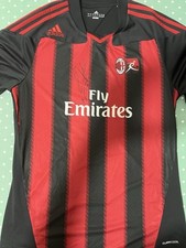 Maglia Milan firmata Zlatan ibrahimovic