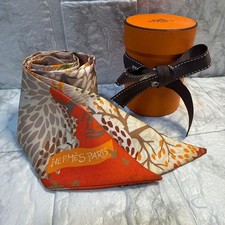 Sciarpa di seta marrone Hermes