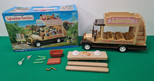 Sylvanian families the village - families,