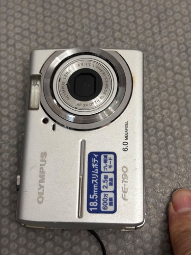 Fotocamera digitale compatta