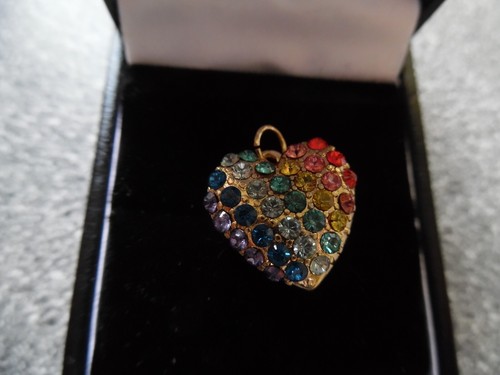 Ciondolo forma cuore - a,