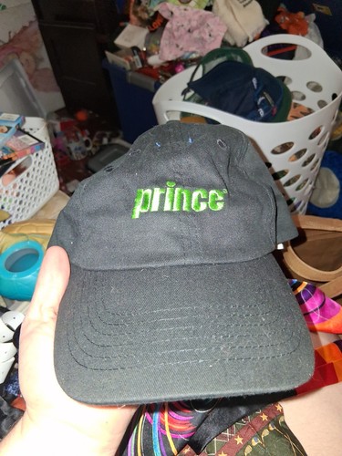 Cappello promo racchetta