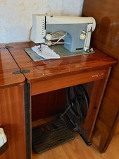 Macchina da cucice a pedale Necchi anni 60 modello 267