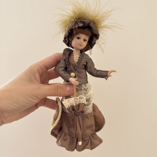 Bambola porcellana vintage - di,