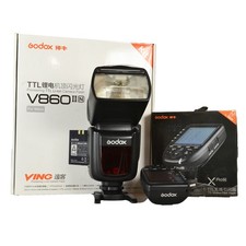 GODOX V860 II FLASH + TRIGGER