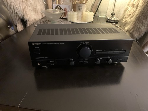 Amplificatore stereo integrato