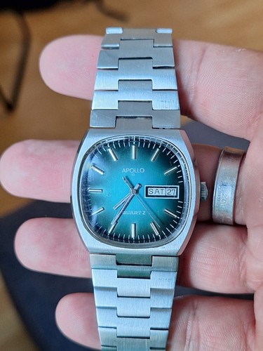 Bracciale integrato quadrante