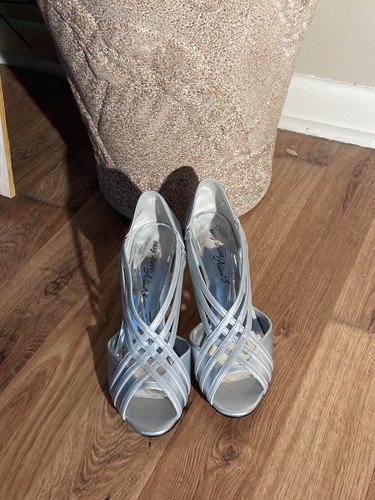 Oceana pump sandalo peep toe - oceana,