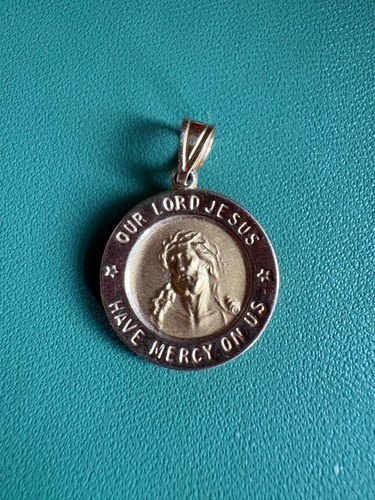 Ciondolo medaglia religiosa