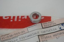 Rondella distanziale pompante