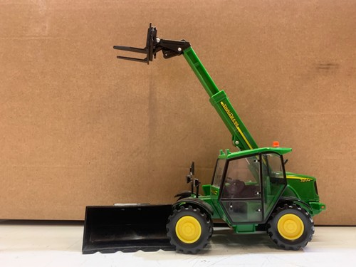 Britains farm john deere - britains.1:32.farm.john,