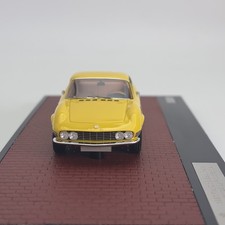 Modellino auto in resina 1/43