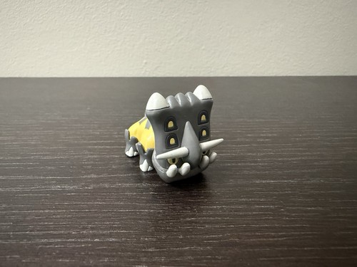Bastiodon pokemon tomy figure - bastiodon,