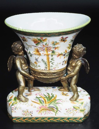 Antico vaso antico vecchio
