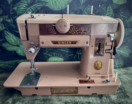 Pre owned vintage singer - vintage,