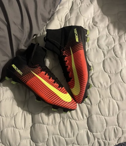 Total crimson nike - crimson, mercurial