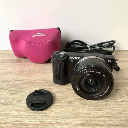 Fotocamera mirrorless sony - fotocamera,