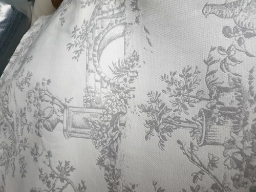 Tessuto jacquard con fantasie
