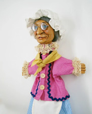 Bambola della nonna arte