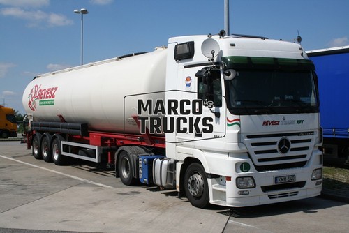 Foto camion mercedes benz - foto,