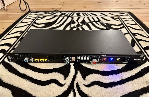 Preamplificatore compressore - preamplificatore, e