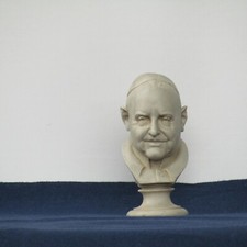 SCULTURA MEZZO BUSTO  "