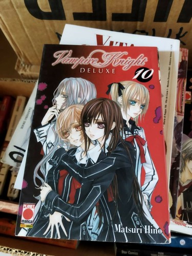 Vampire knight deluxe vol - deluxe,