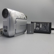 Sony Handycam DCR-HC19E videocamera miniDV portatile argento testata set completo funzionante